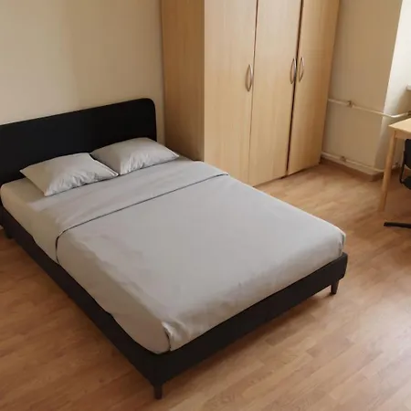 公寓 Spacious 130m2 4-bedroom For 8 - Gertrudes Street *