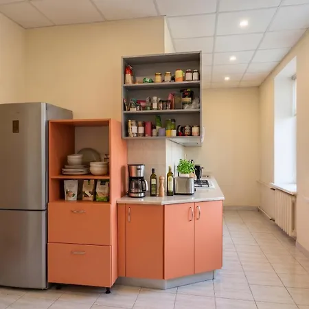 Spacious 130m2 4-bedroom For 8 - Gertrudes Street