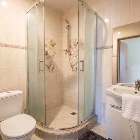 Appartement Spacious 130m2 4-bedroom For 8 - Gertrudes Street Riga